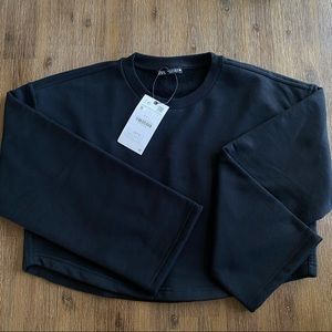 Zara Cropped Long Sleeve Sweatshirt in Black